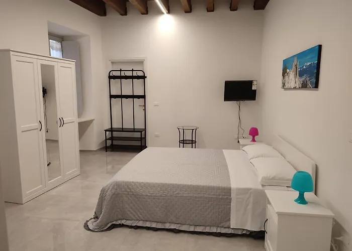 Il Vico Del Drago بيت ضيافة LʼAquila