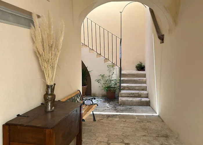 بيت ضيافة Il Vico Del Drago *